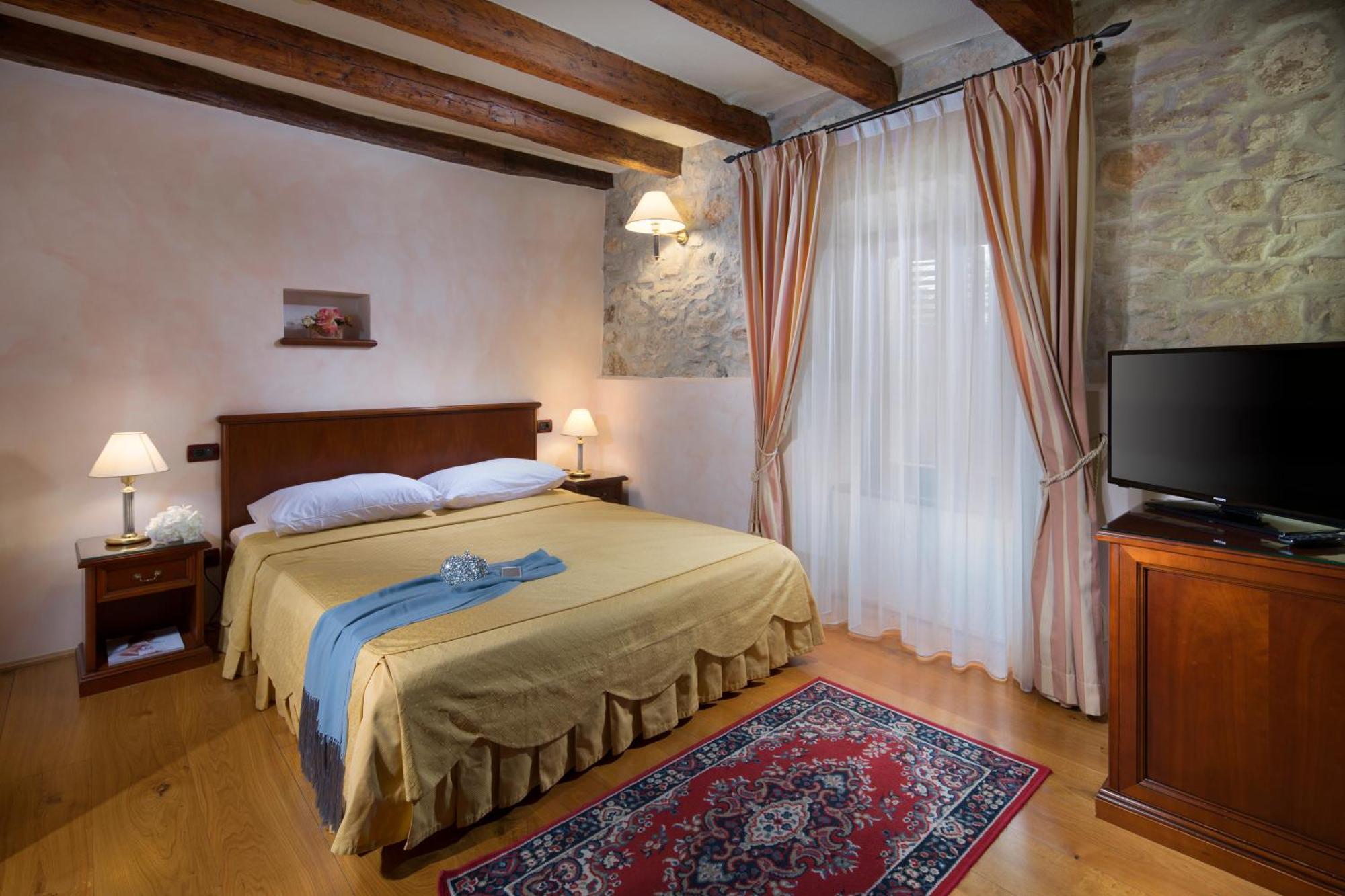 Heritage Hotel San Rocco Brtonigla Exterior photo