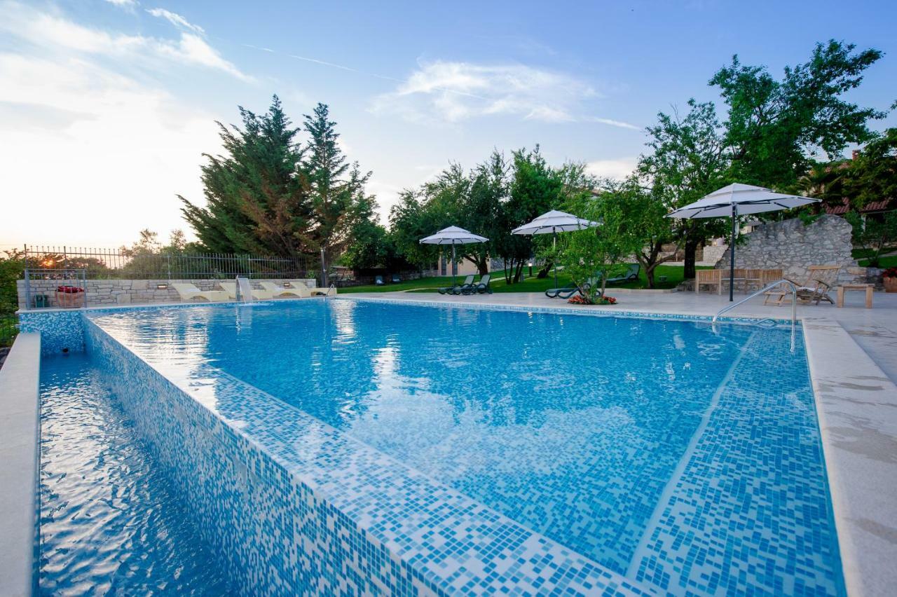 Heritage Hotel San Rocco Brtonigla Exterior photo